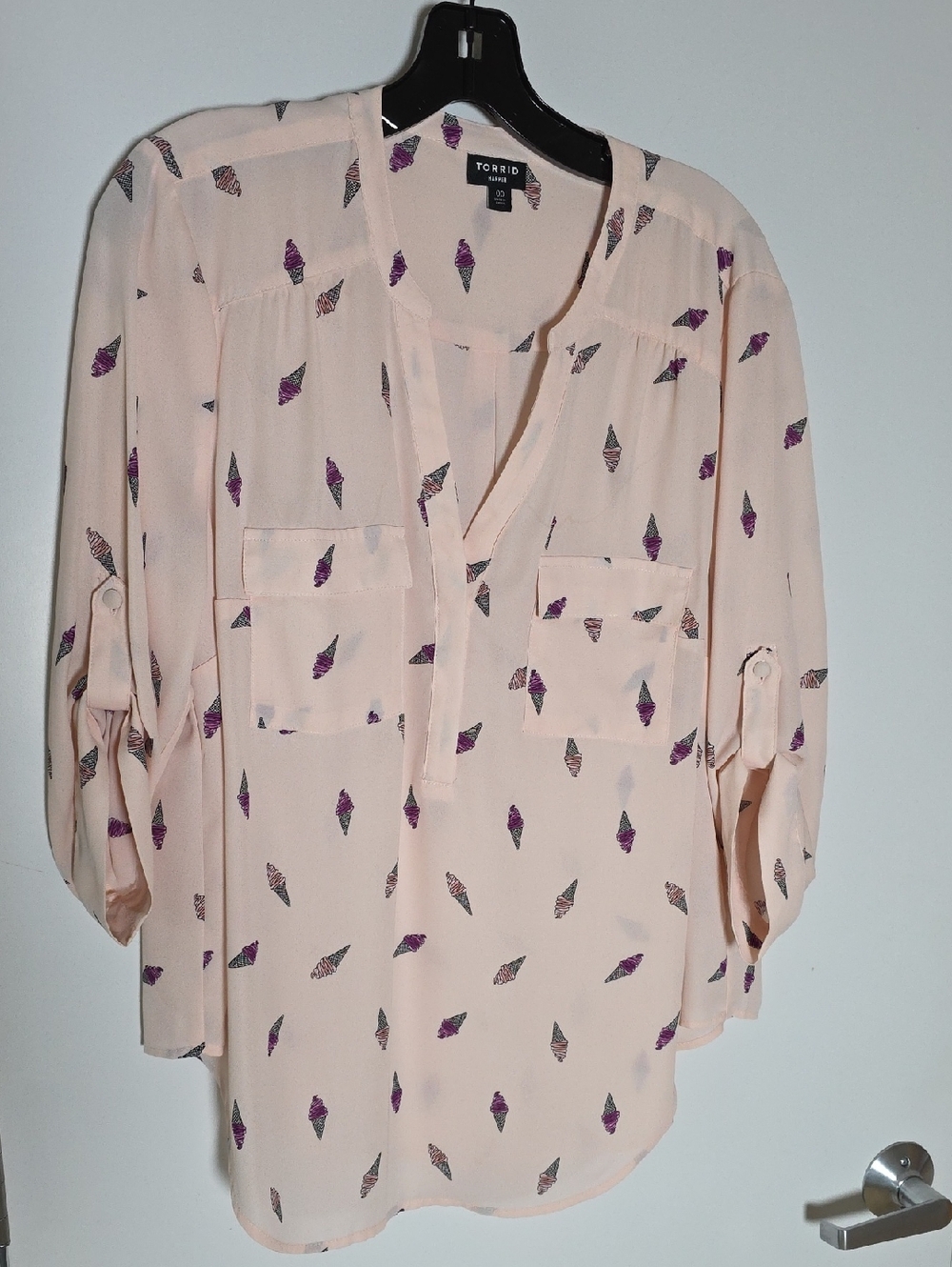 TORRID Pink HARPER Blouse with Ice Cream Motif